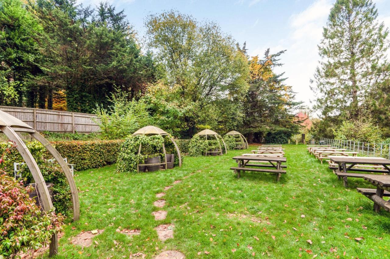 Inn On The Lake By Innkeeper'S Collection Godalming Esterno foto