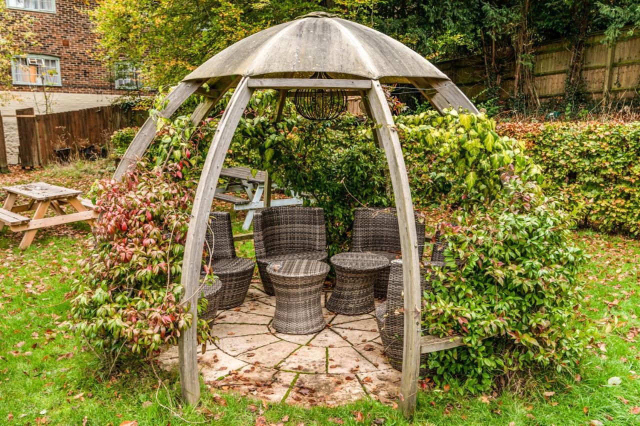 Inn On The Lake By Innkeeper'S Collection Godalming Esterno foto